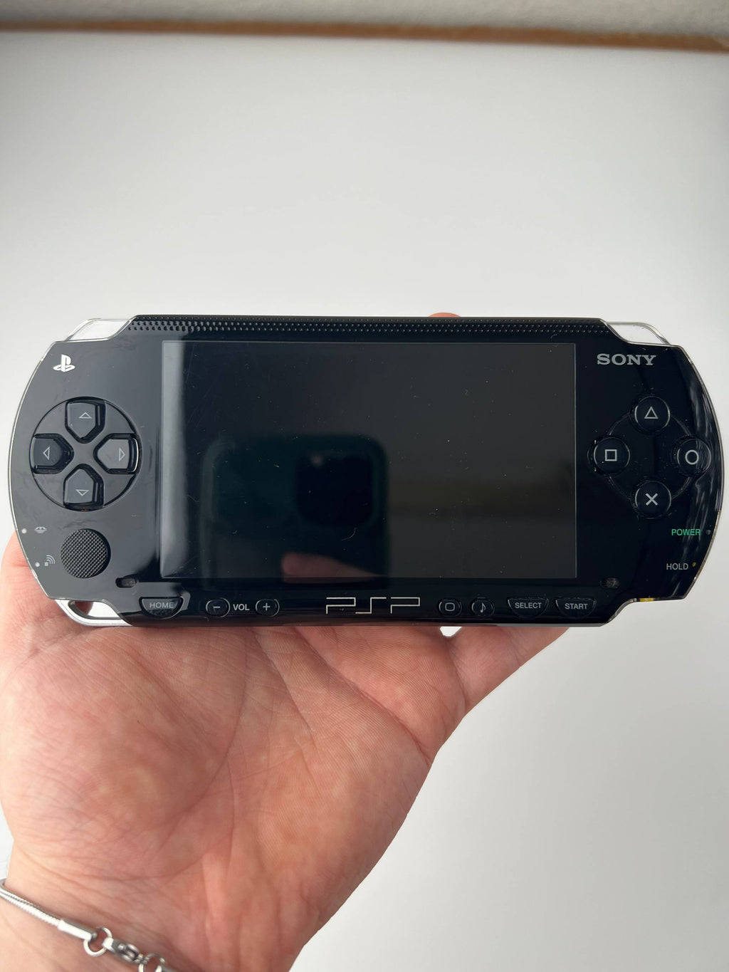 Sony PSP 1004 FAT PlayStation Portable Nera Originale Con Gioco (Usata)