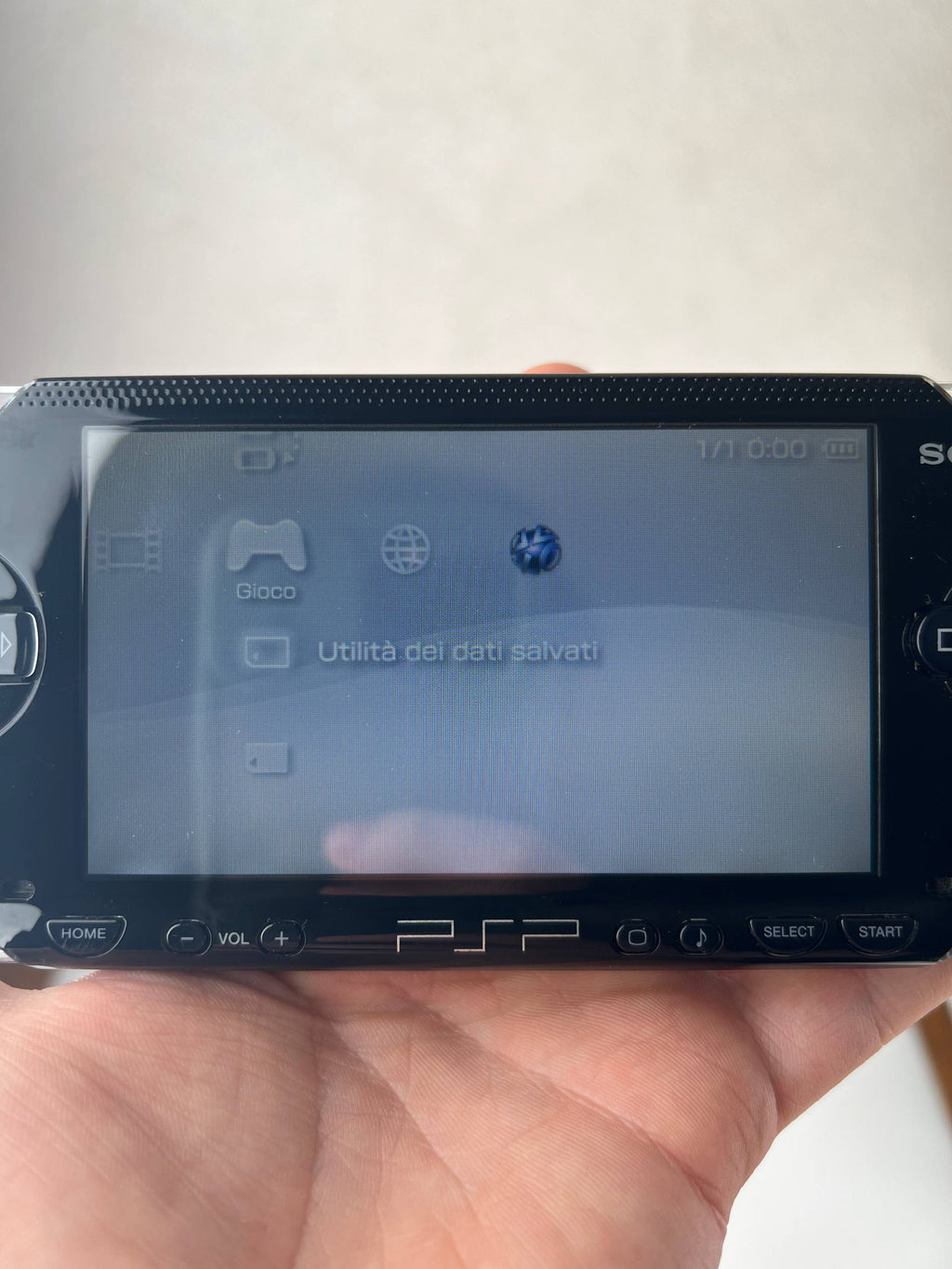 Sony PSP 1004 FAT PlayStation Portable Nera Originale Con Gioco (Usata)