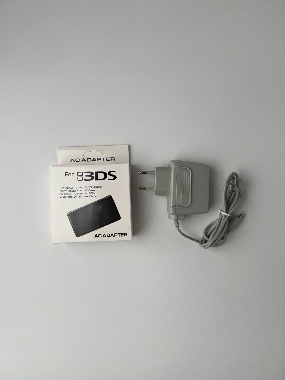 Caricabatteria 4.6V per Nintendo 3DS Nuovo Frontale